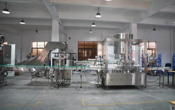 pump capping machine