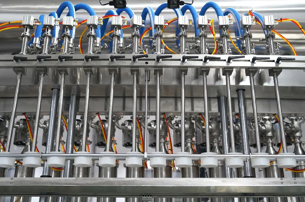 lotion filling machine (16).webp